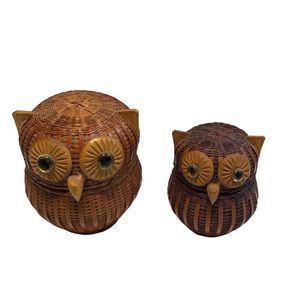 Bird Collector,Pair China Owl bamboo Baskets Wicker Bamboo  Lid Baskets Set.